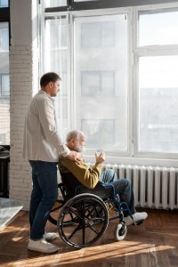 old patient suffering from parkinson (1)